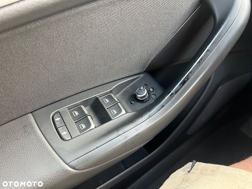 Audi Q3 2.0 TDI Sport - 32