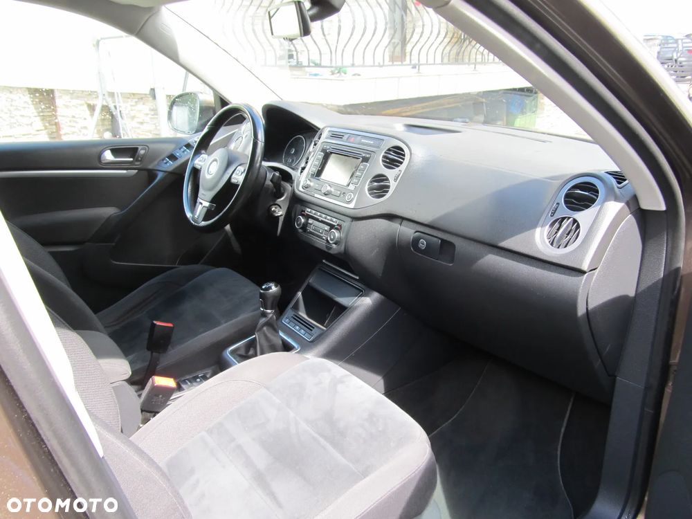 Volkswagen Tiguan 2.0 TDI 4Mot Perfectline R-Style - 13