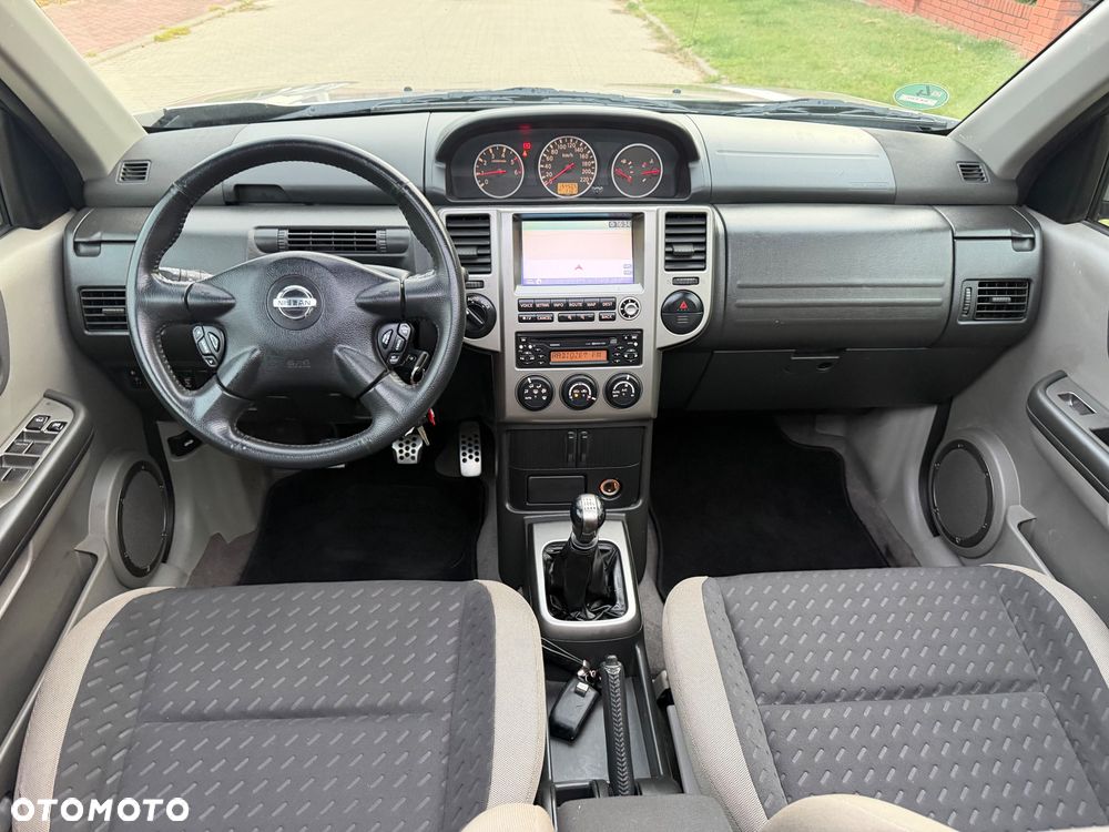 Nissan X-Trail 2.2 dCi 4x4 Columbia - 7