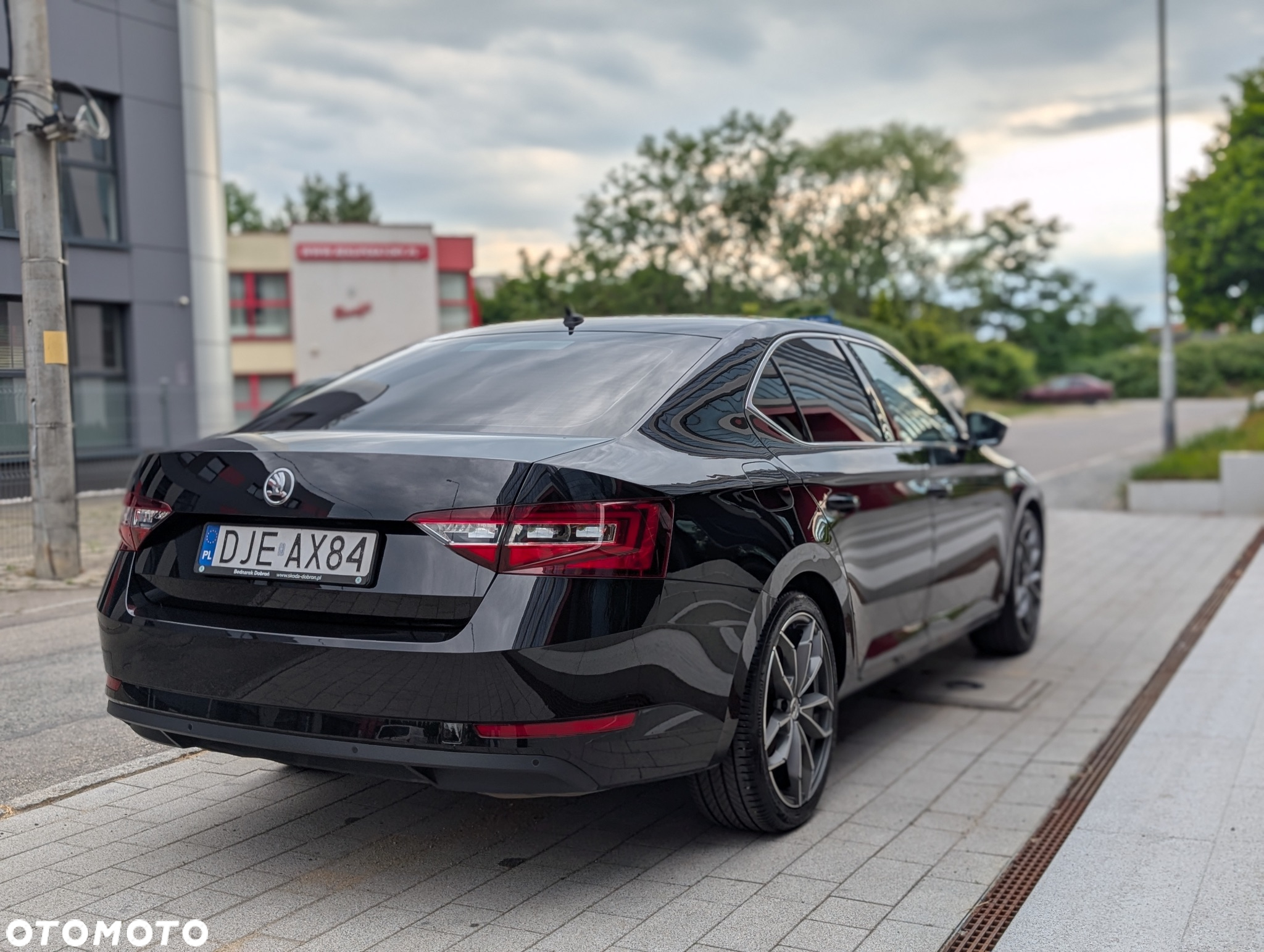 Skoda Superb 2.0 TDI Ambition DSG - 2