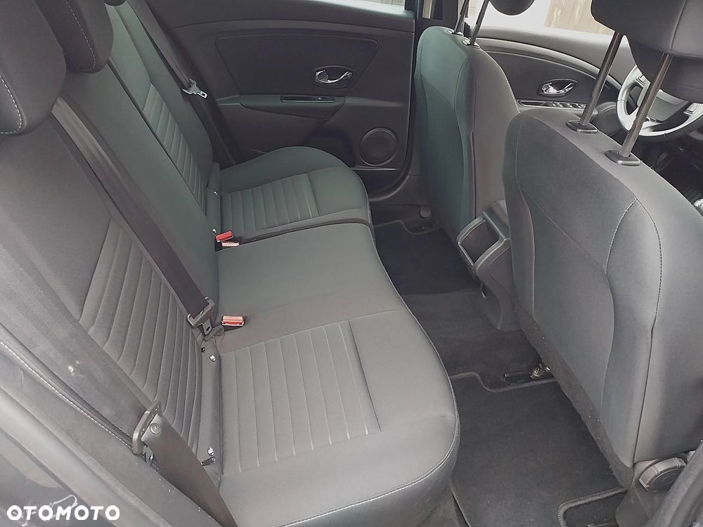 Renault Megane 1.6 16V 110 LIMITED - 22