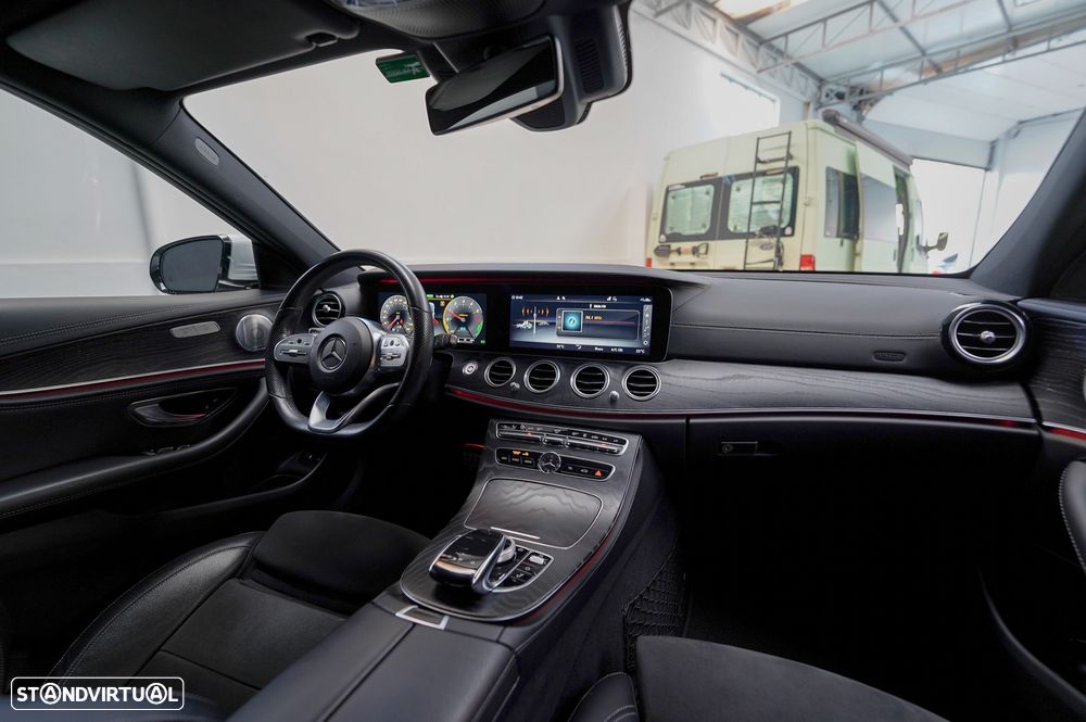 Mercedes-Benz E 300 de AMG Line - 2