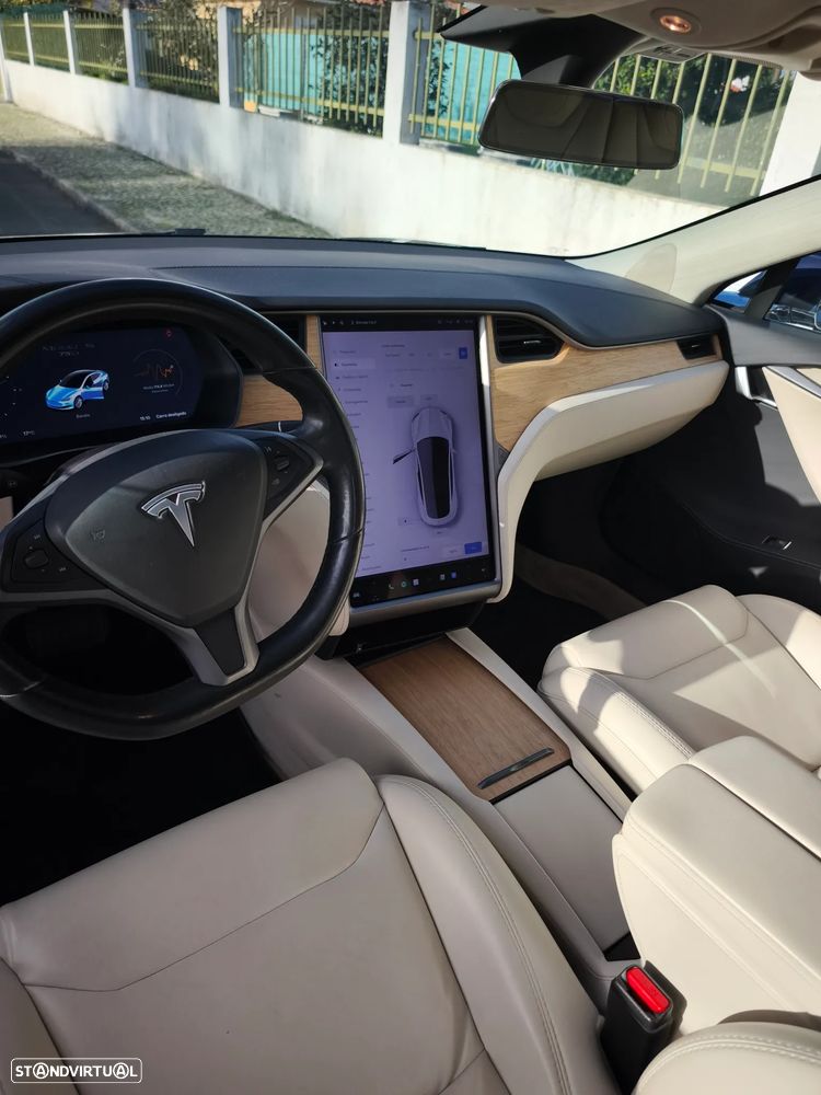 Tesla Model S 75 - 11