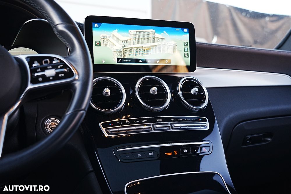 Mercedes-Benz GLC Coupe 200 4Matic 9G-TRONIC AMG Line - 34