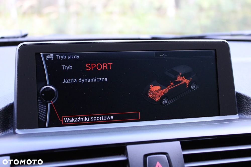 BMW Seria 1 120d Sport Line - 36