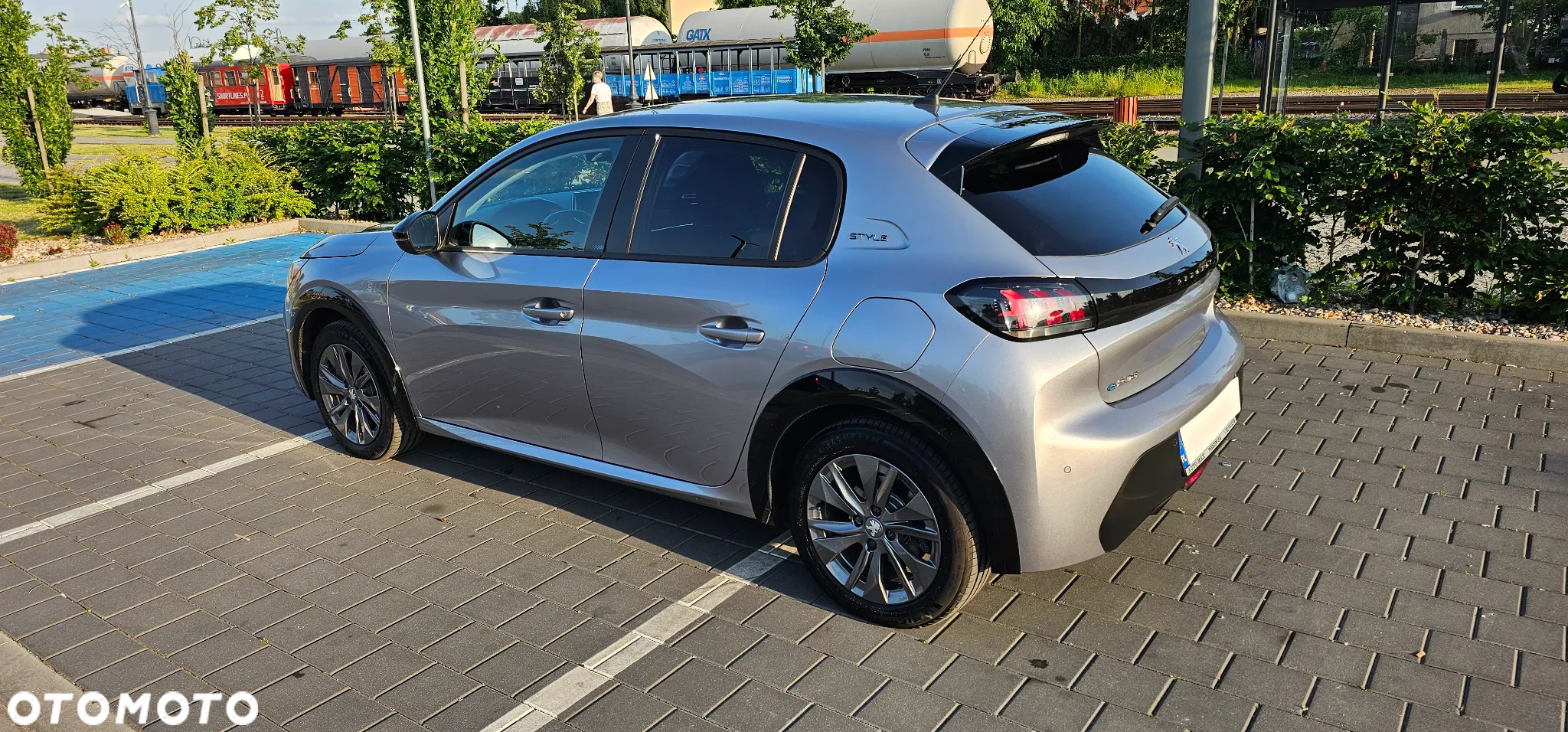 Peugeot 208 Elektromotor 136 E-Style - 6
