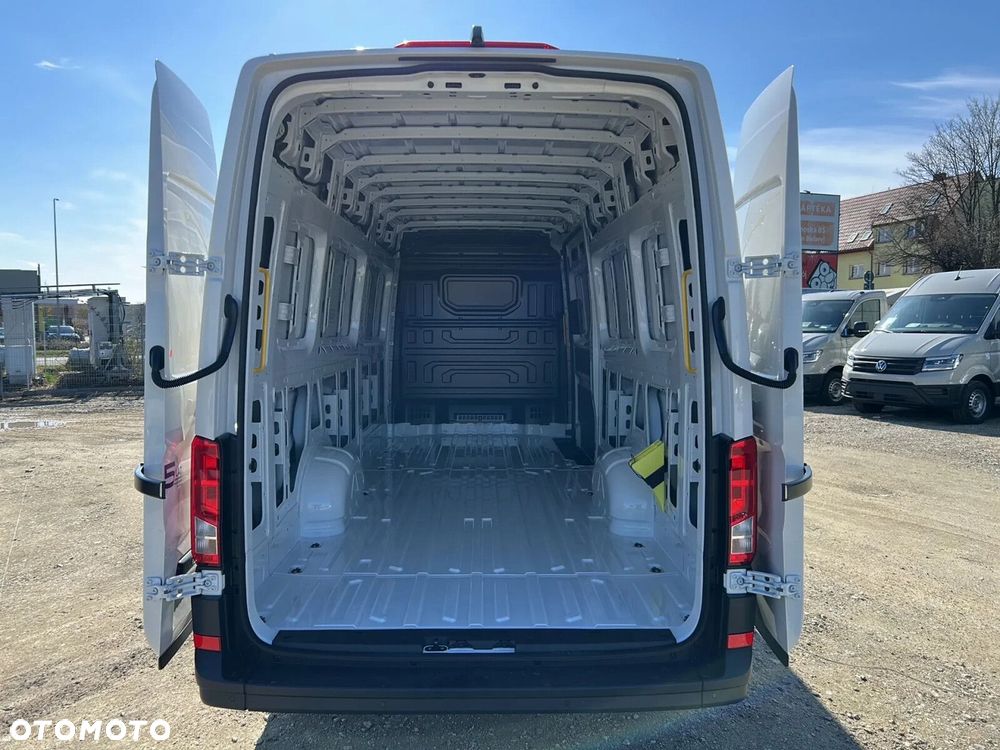 Volkswagen Crafter 35 Furgon LONG/L5H3, 2.0 BiTDI 140 KM, Wysoki dach, r. o. 4490mm - 12