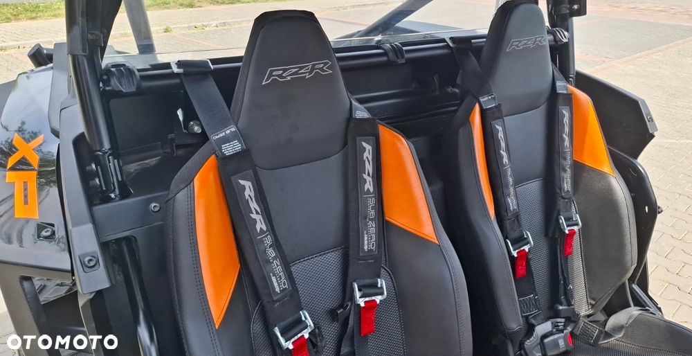 Polaris RZR - 8
