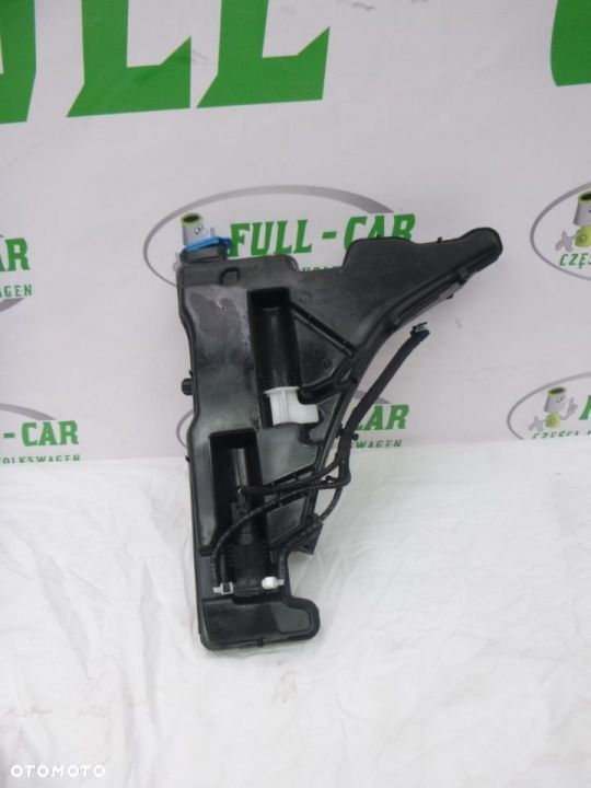 AUDI A4 B9 ZBIORNICZEK SPRYSKIWACZY 8W0955451L L/J/K - 1