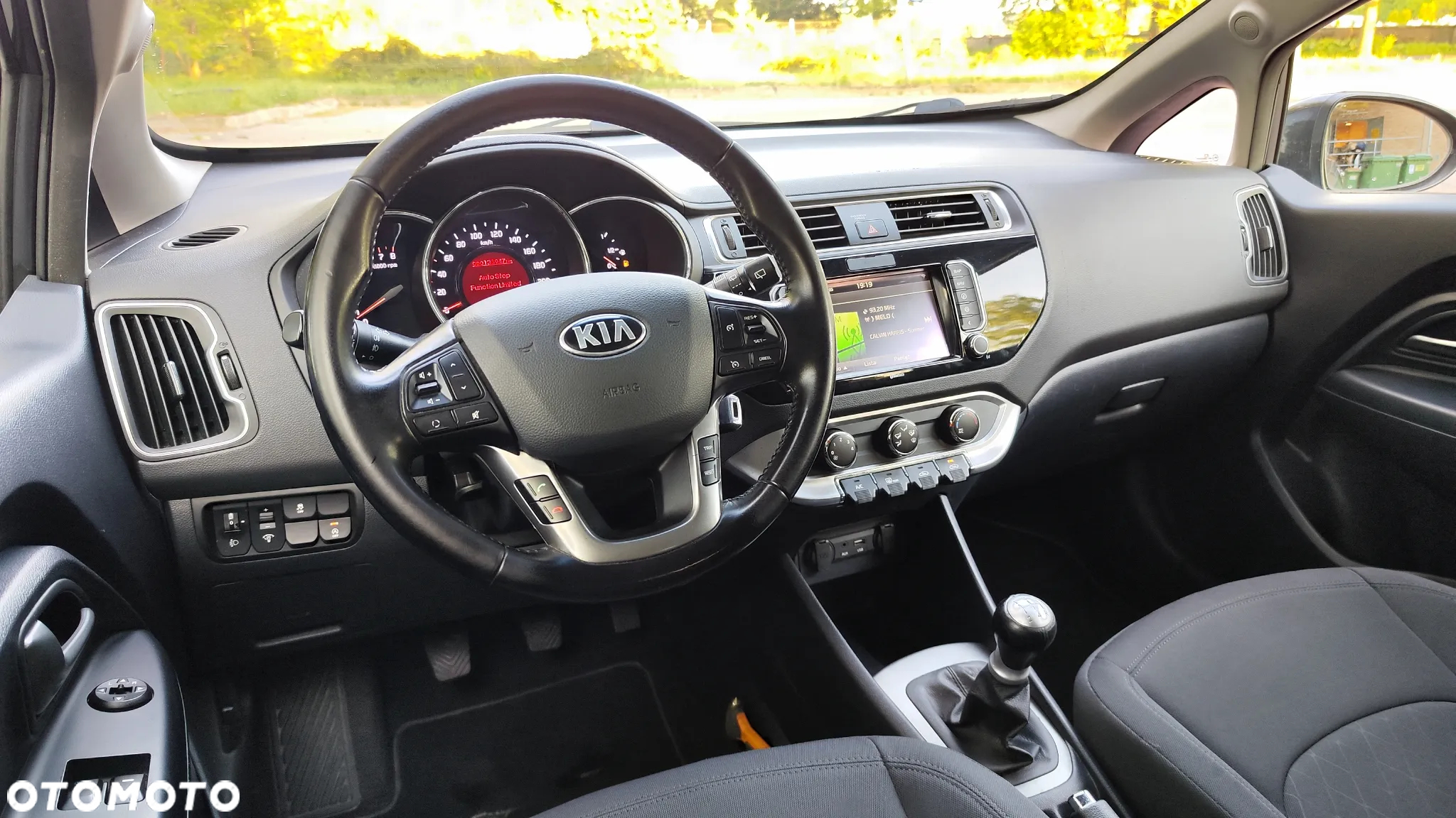 Kia Rio 1.2 Business Line - 19