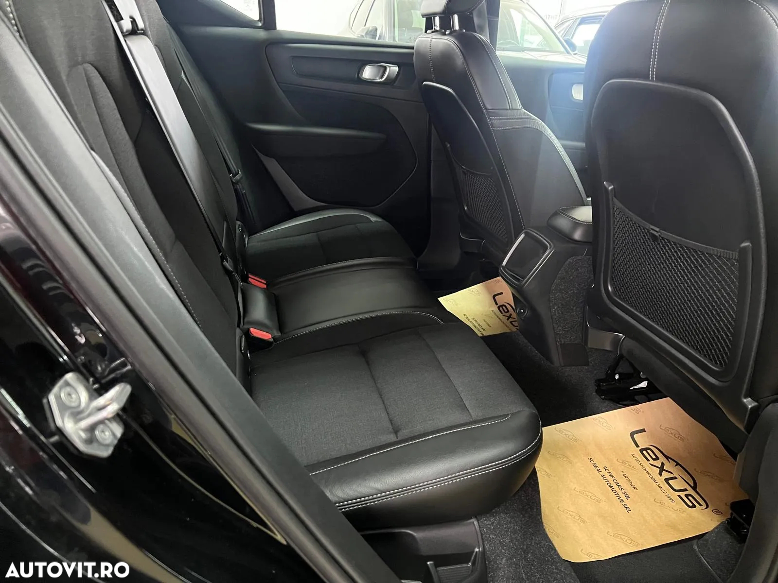 Volvo XC 40 D3 AWD Momentum - 17