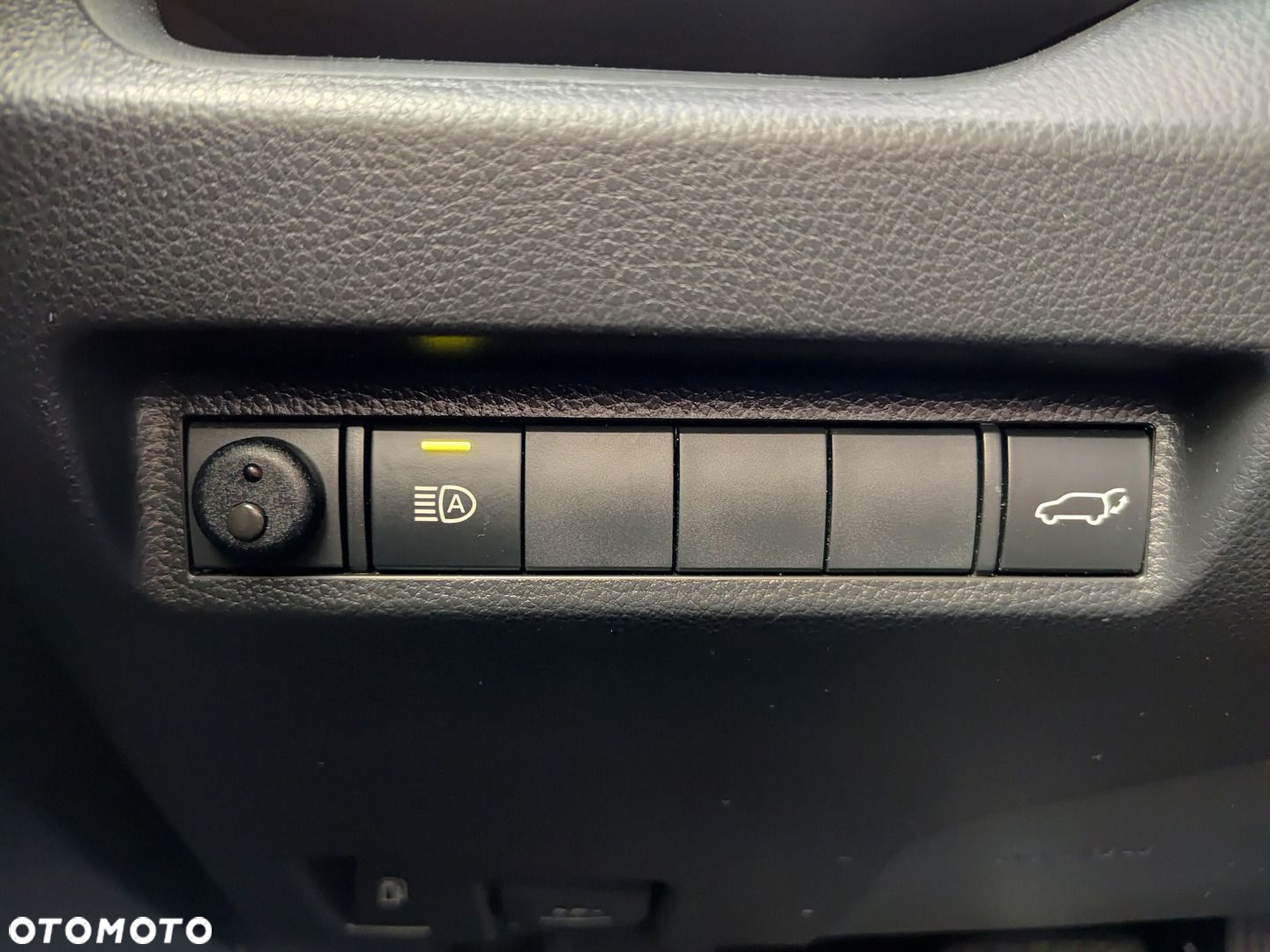 Toyota RAV4 - 23