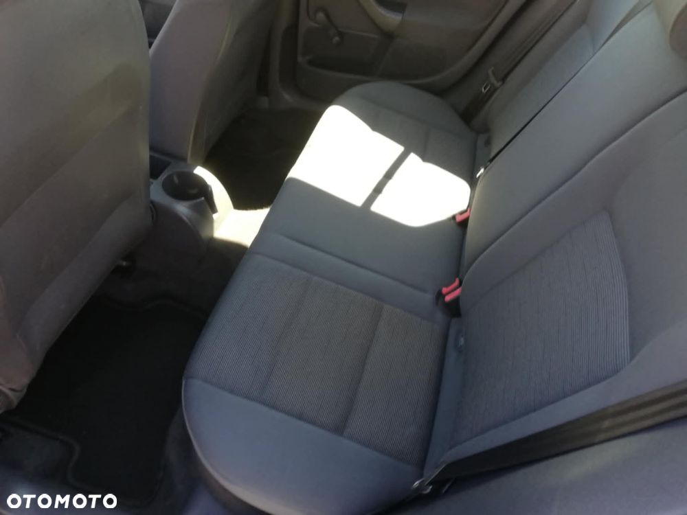 Volkswagen Golf 1.6 Edition - 8