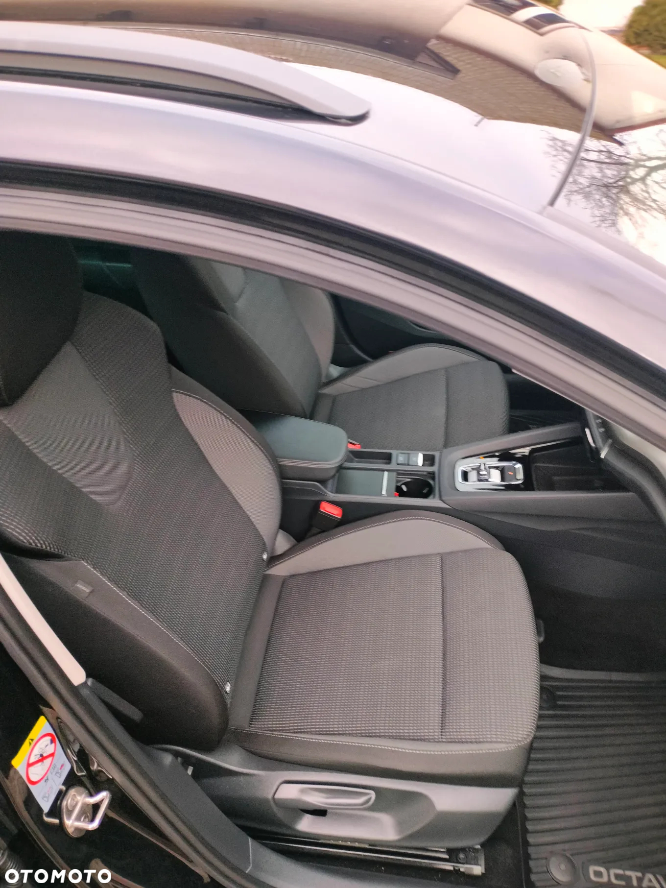 Skoda Octavia Combi 2.0 TDI DSG Style - 15