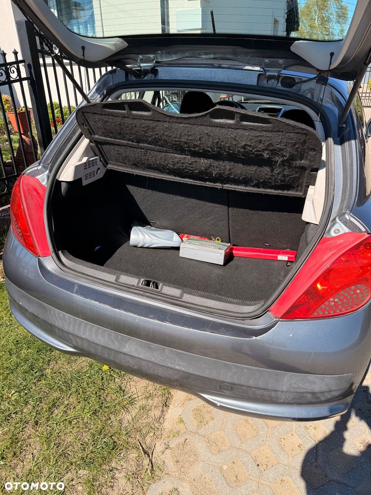 Peugeot 207 1.4 HDi Presence - 9