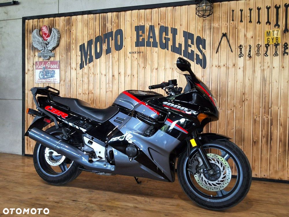 Honda CBR - 16