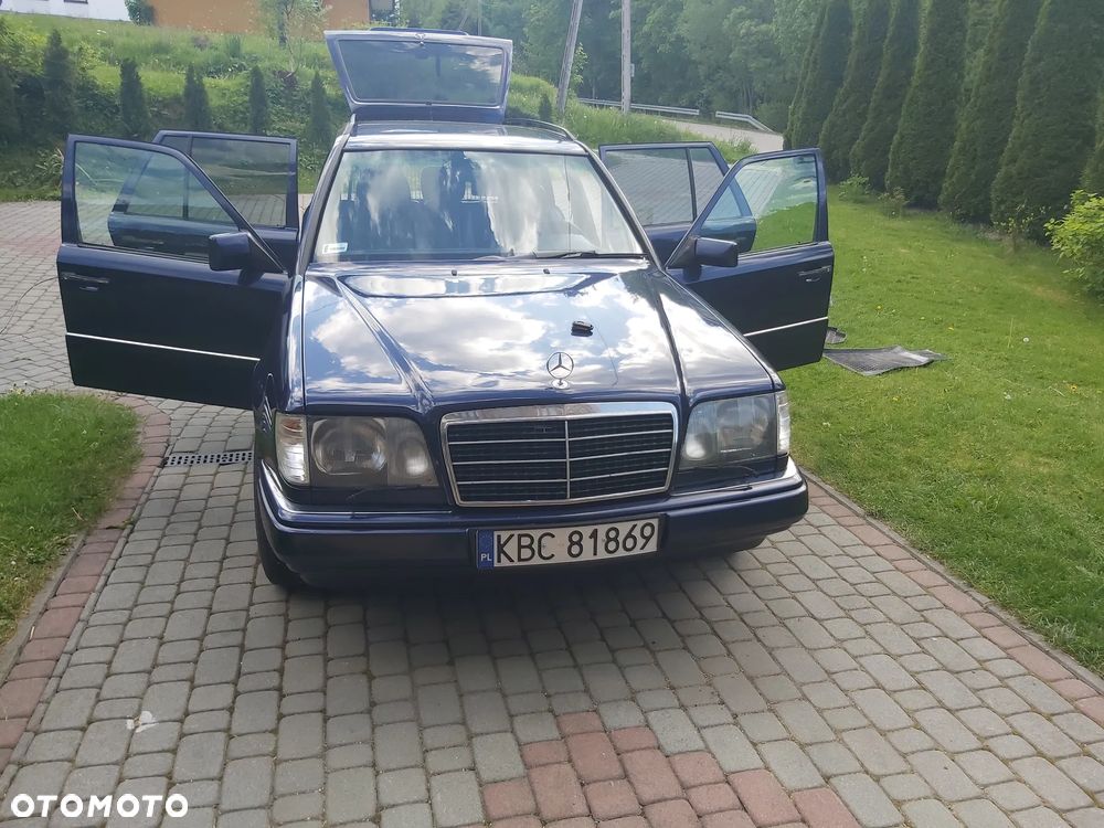 Mercedes-Benz W124 (1984-1993) - 37
