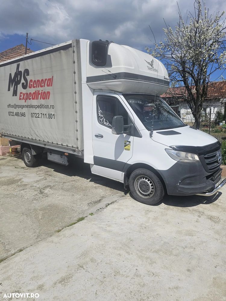 Mercedes-Benz Sprinter - 1