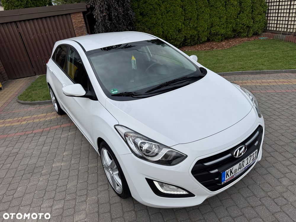 Hyundai i30 1.6 CRDi BlueDrive Classic + - 7