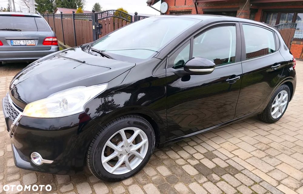 Peugeot 208 82 PureTech Style - 8