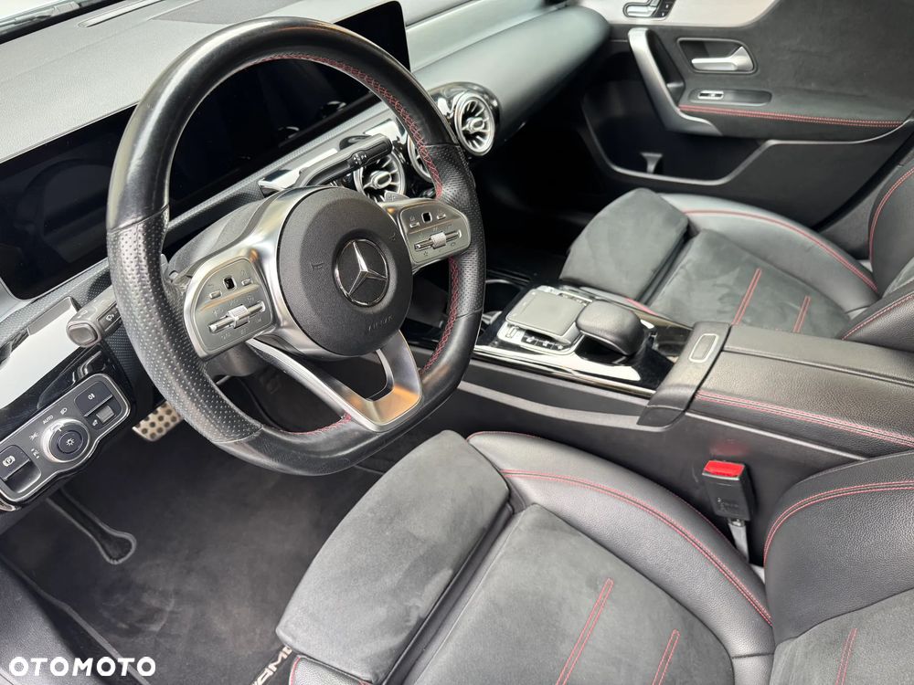 Mercedes-Benz Klasa A 180 AMG Line 7G-DCT - 22