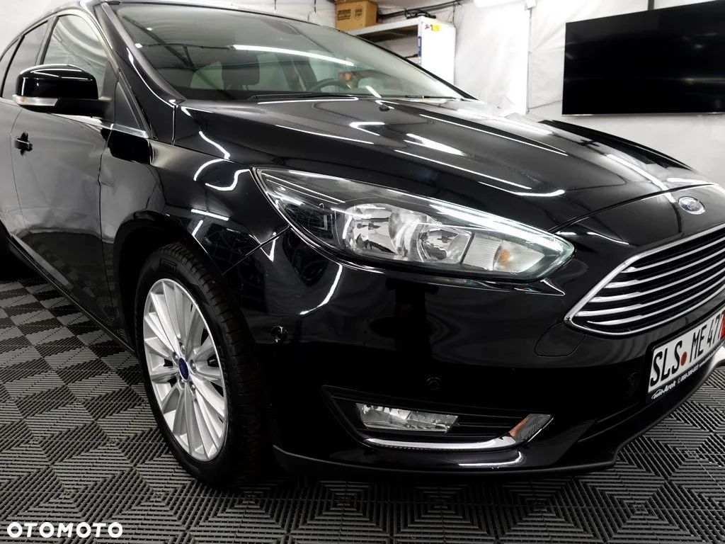 Ford Focus 1.5 EcoBoost Titanium - 1