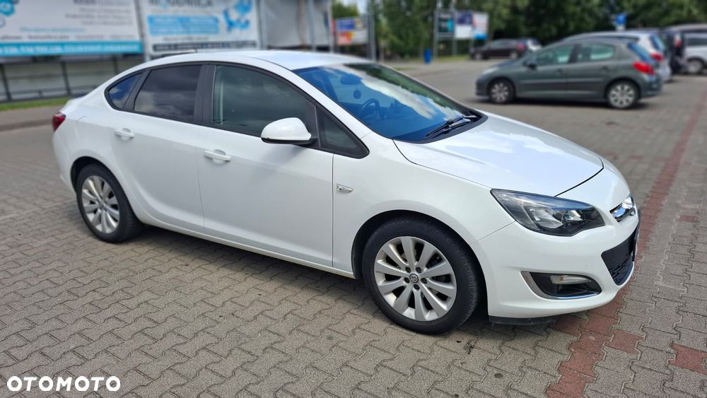 Opel Astra 1.6 Business - 2