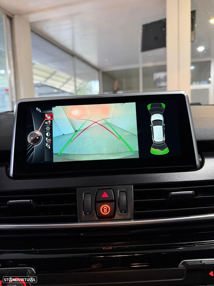 BMW 220 Active Tourer d Aut. Luxury Line - 15