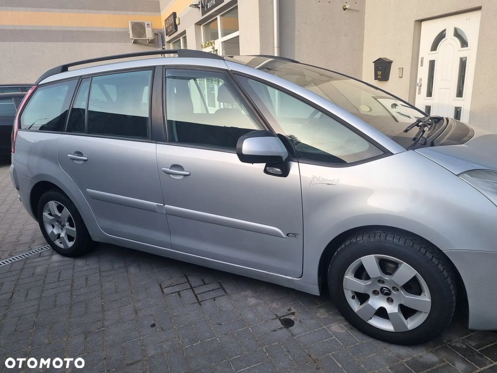 Citroën C4 Grand Picasso 1.8 16V Advance - 6