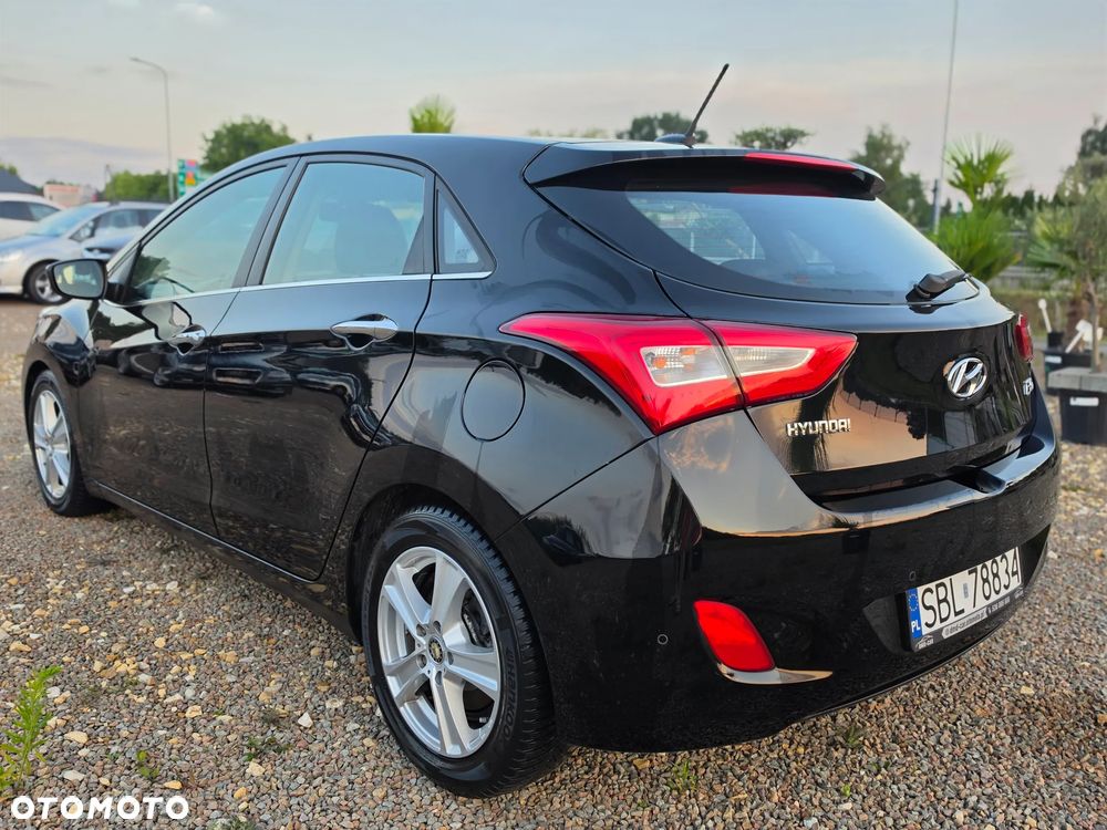 Hyundai i30 1.6 CRDi Premium - 8