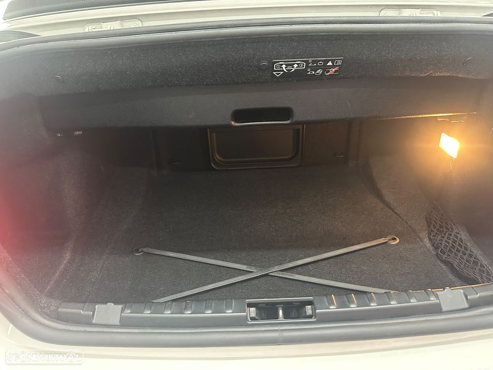 BMW 118 d Aut. Sport Line - 34