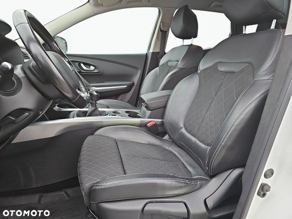 Renault Kadjar 1.3 TCe FAP Intens - 17
