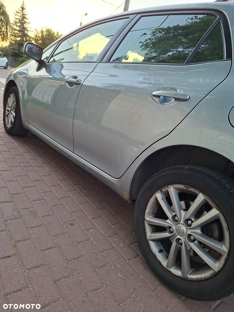 Toyota Auris 1.4 D-4D Luna - 8