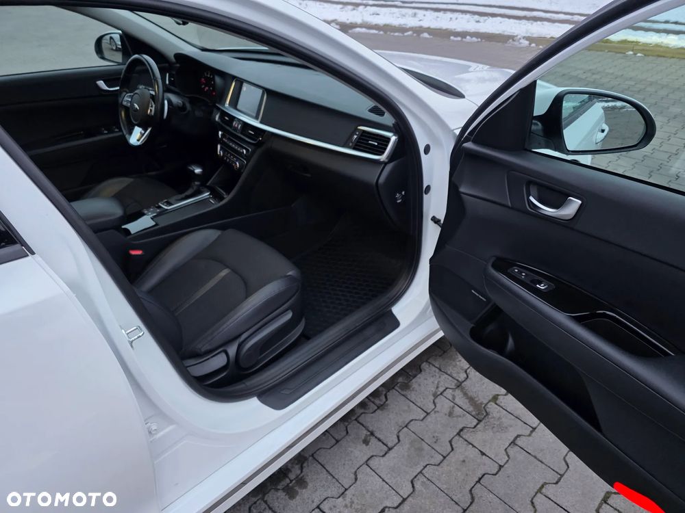 Kia Optima 1.6 CRDI SCR L DCT - 24