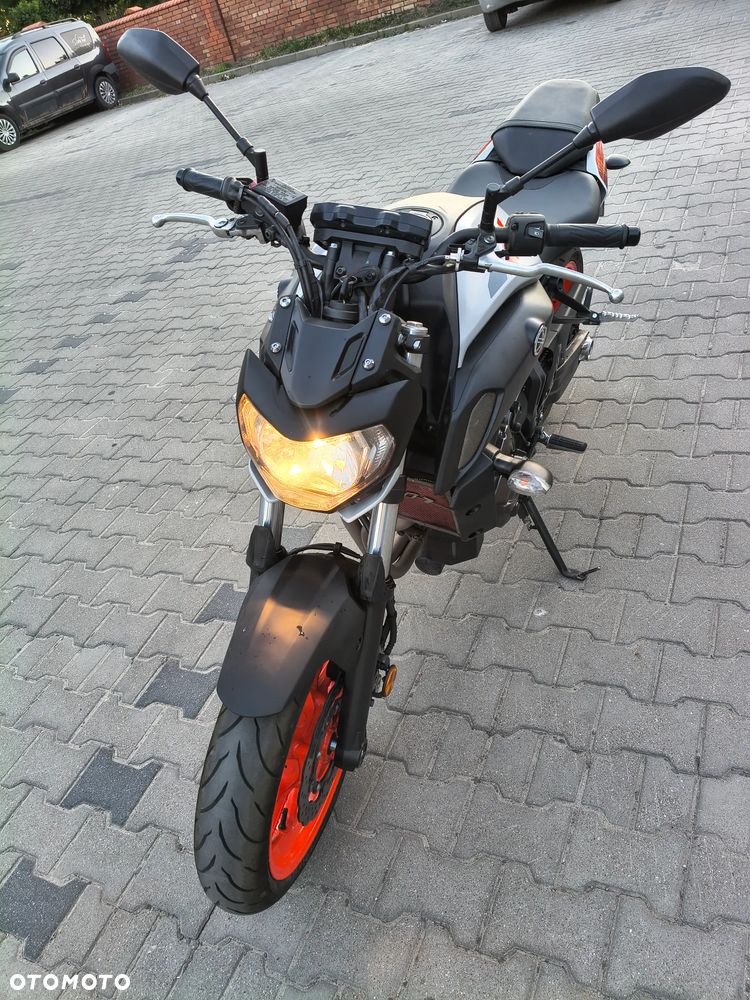 Yamaha MT - 2
