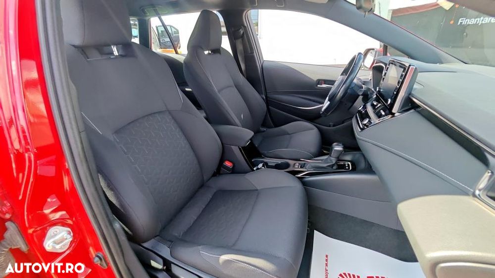 Toyota Corolla - 12