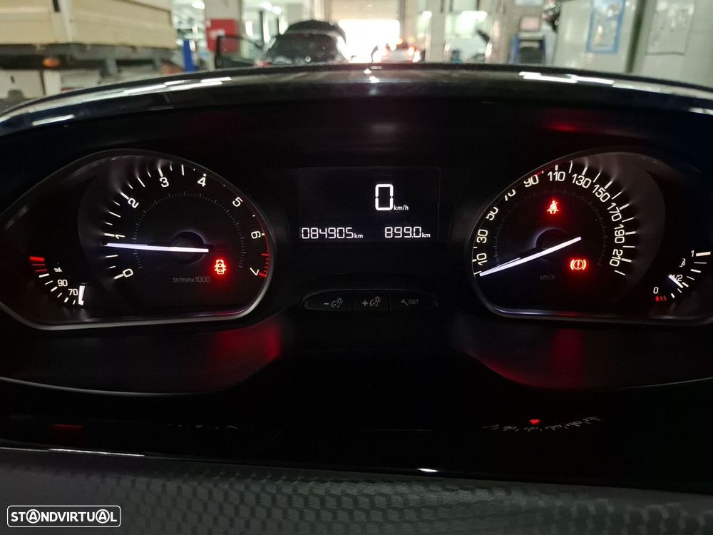 Peugeot 208 1.2 PureTech Style - 14