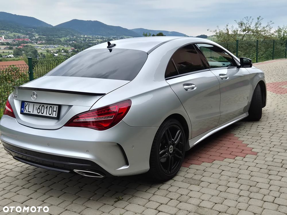 Mercedes-Benz CLA 180 7G-DCT AMG Line - 8