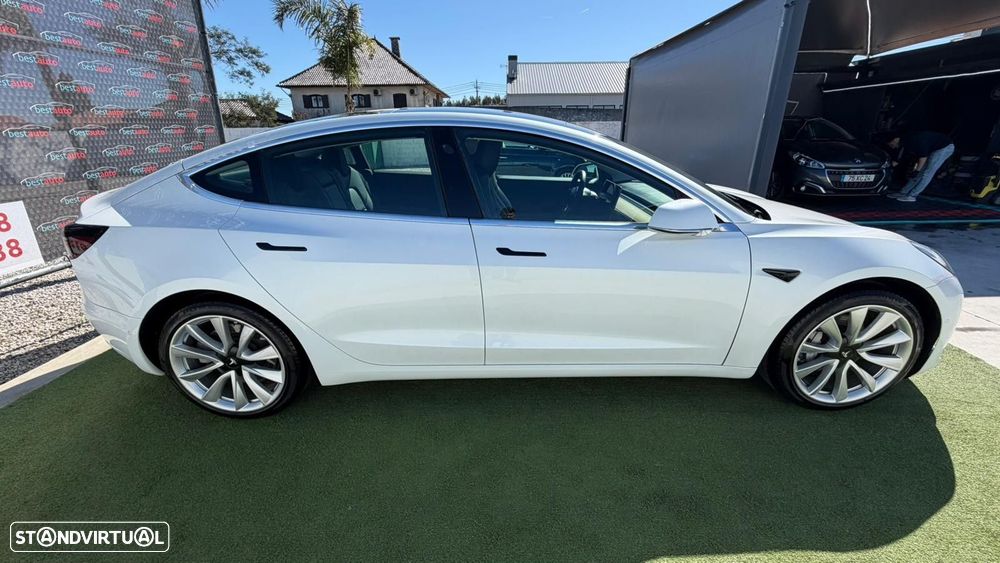 Tesla Model 3 Long-Range Dual Motor AWD - 4