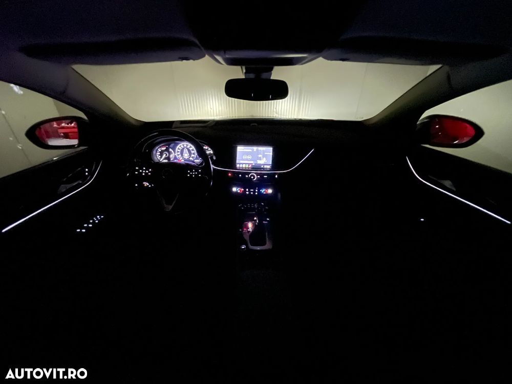 Opel Insignia Grand Sport 2.0 Start/Stop Aut. Elegance - 7