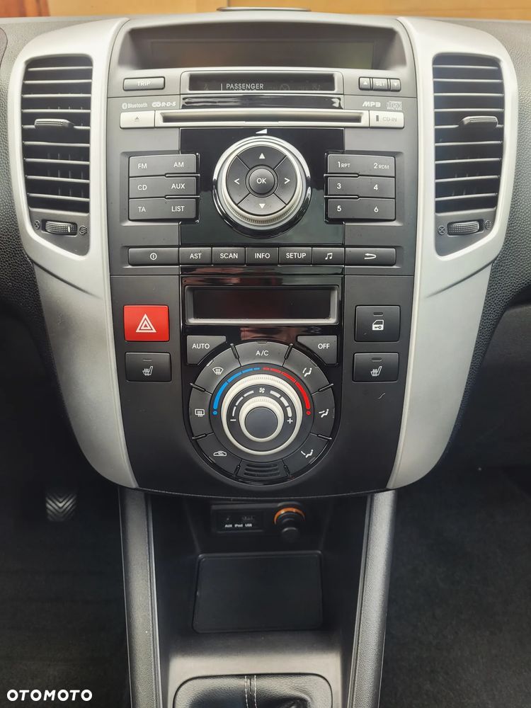 Kia Venga 1.6 CVVT Dream-Team Edition - 12