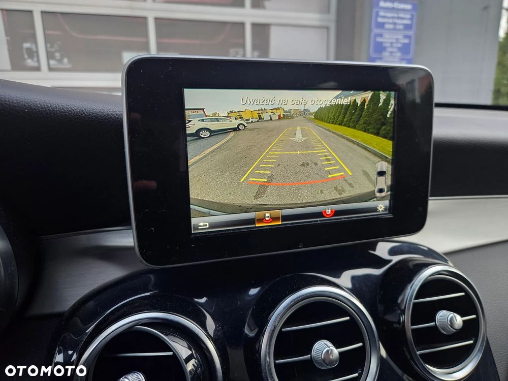 Mercedes-Benz GLC 220 d 4Matic 9G-TRONIC AMG Line - 20