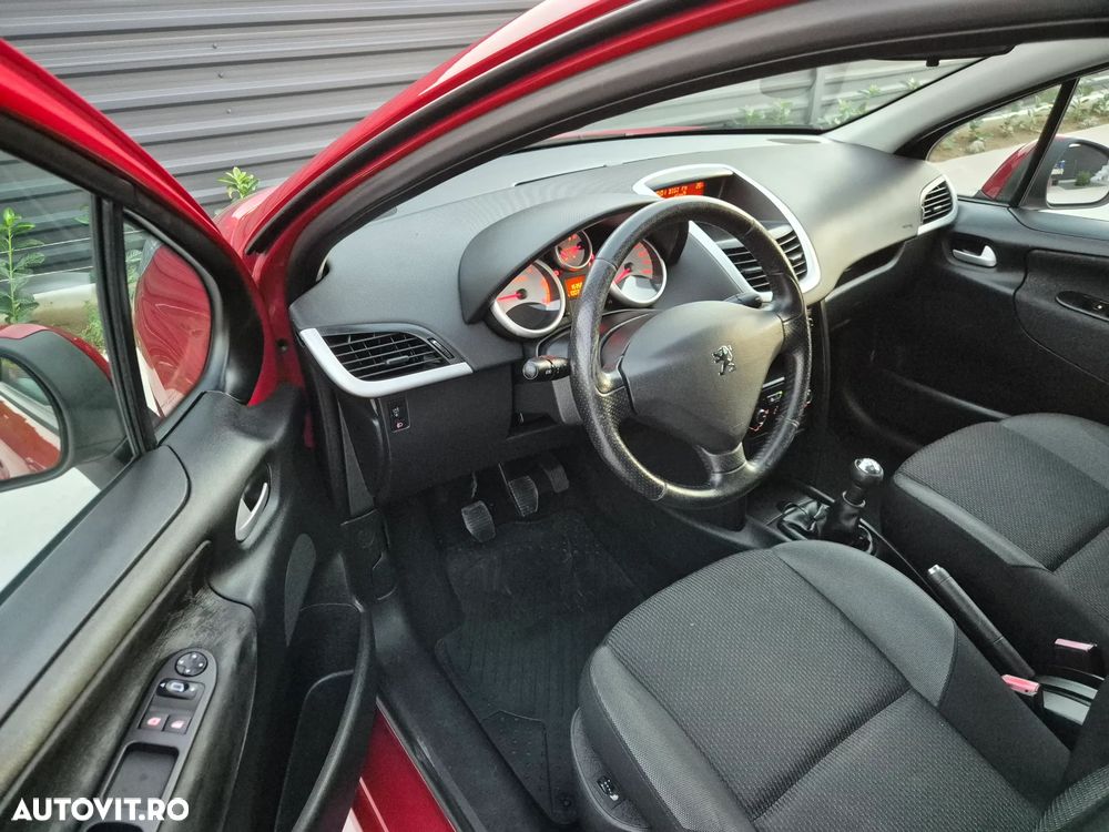 Peugeot 207 1.4HDI Premium - 3