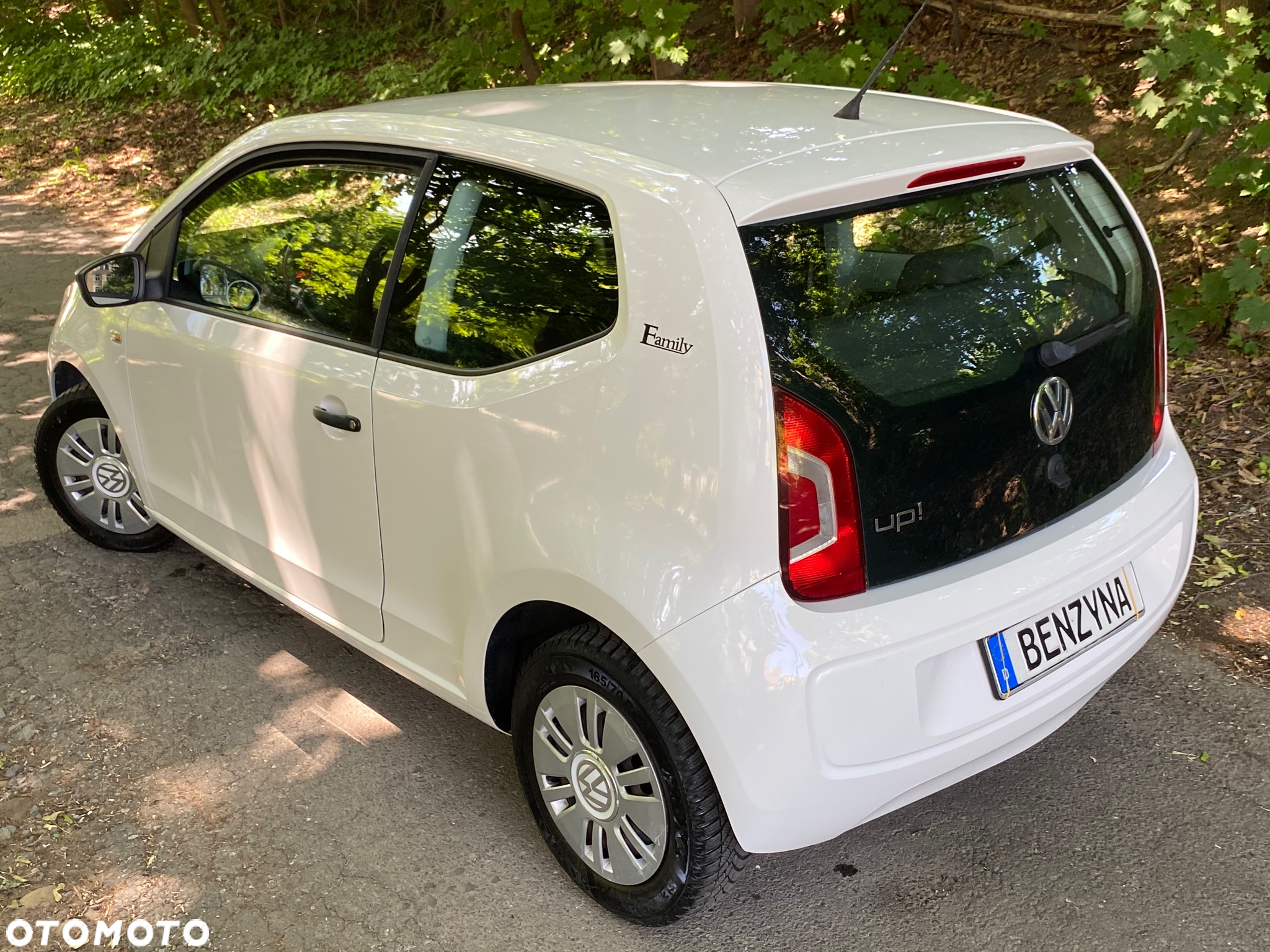 Volkswagen up! Active - 22