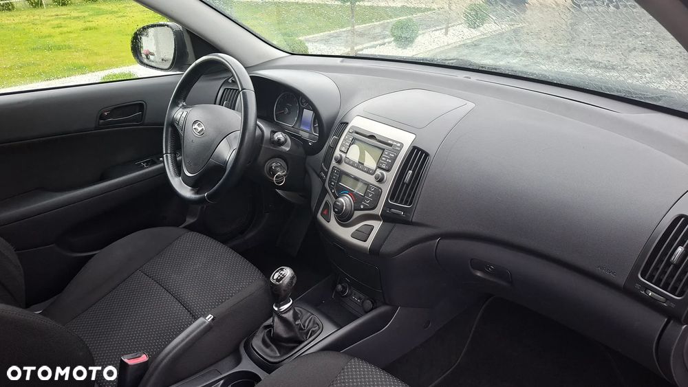 Hyundai i30 1.4 Blue Classic - 12