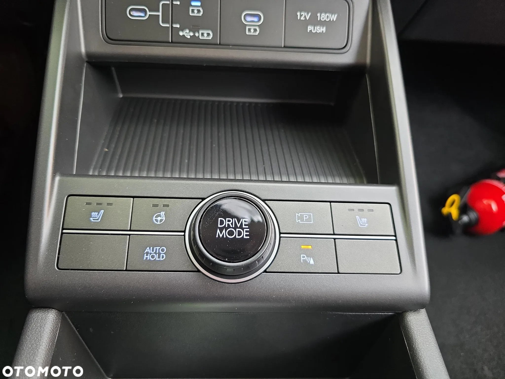 Hyundai Kona Electric 65kWh Executive - 14