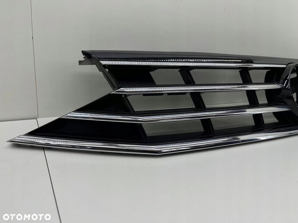 VW PASSAT B8 LIFT R-LINE ATRAPA GRILL ZDERZAKA PRZÓD 3G0853651 - 3
