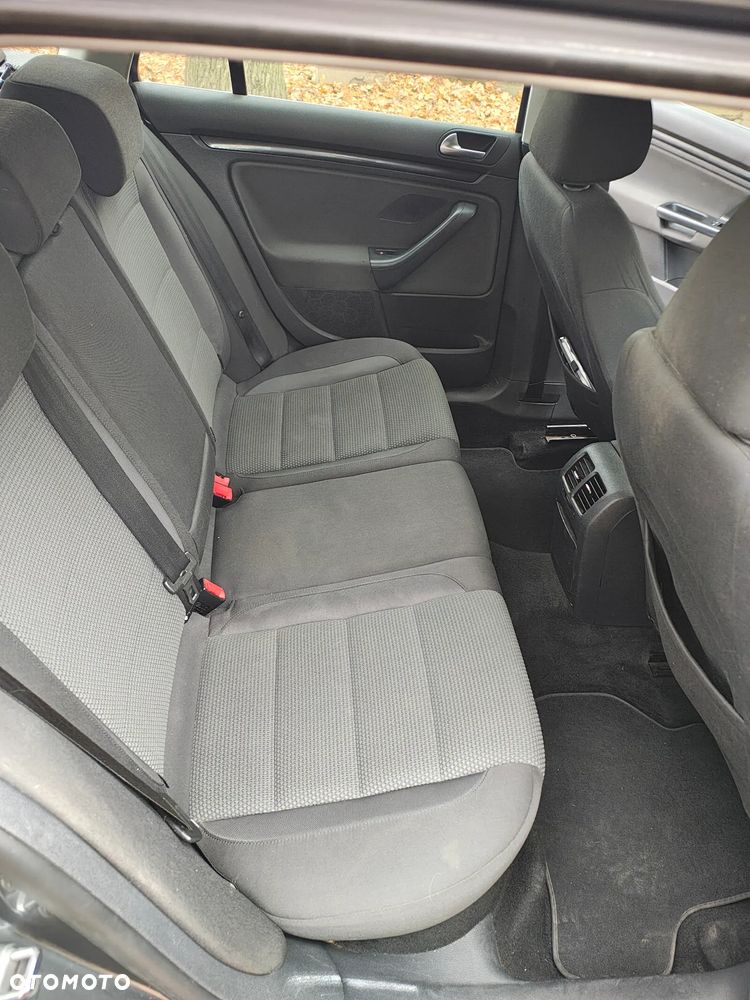 Volkswagen Golf VI 2.0 TDI Comfortline - 20