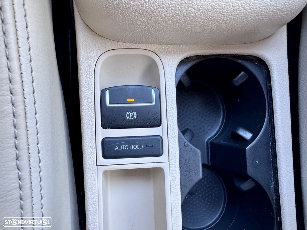 VW Tiguan 2.0 TDi Trend BlueMotion - 32