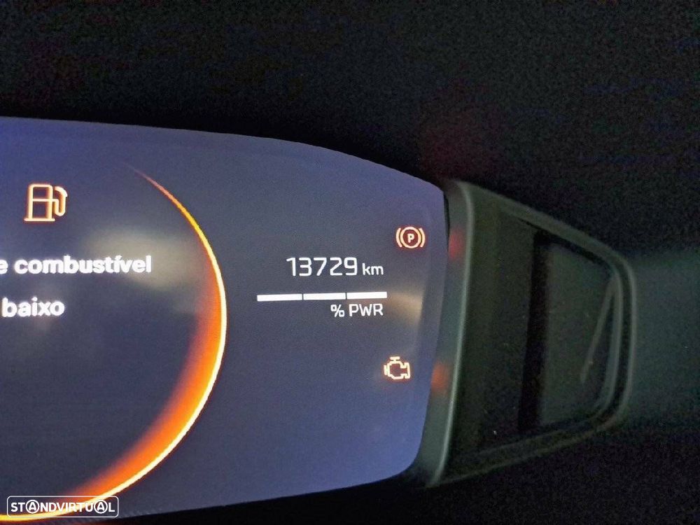 Peugeot 208 1.2 Hybrid Allure e-DCS6 - 13